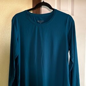Athleta Long-Sleeve Performance Tee in Teal Blue